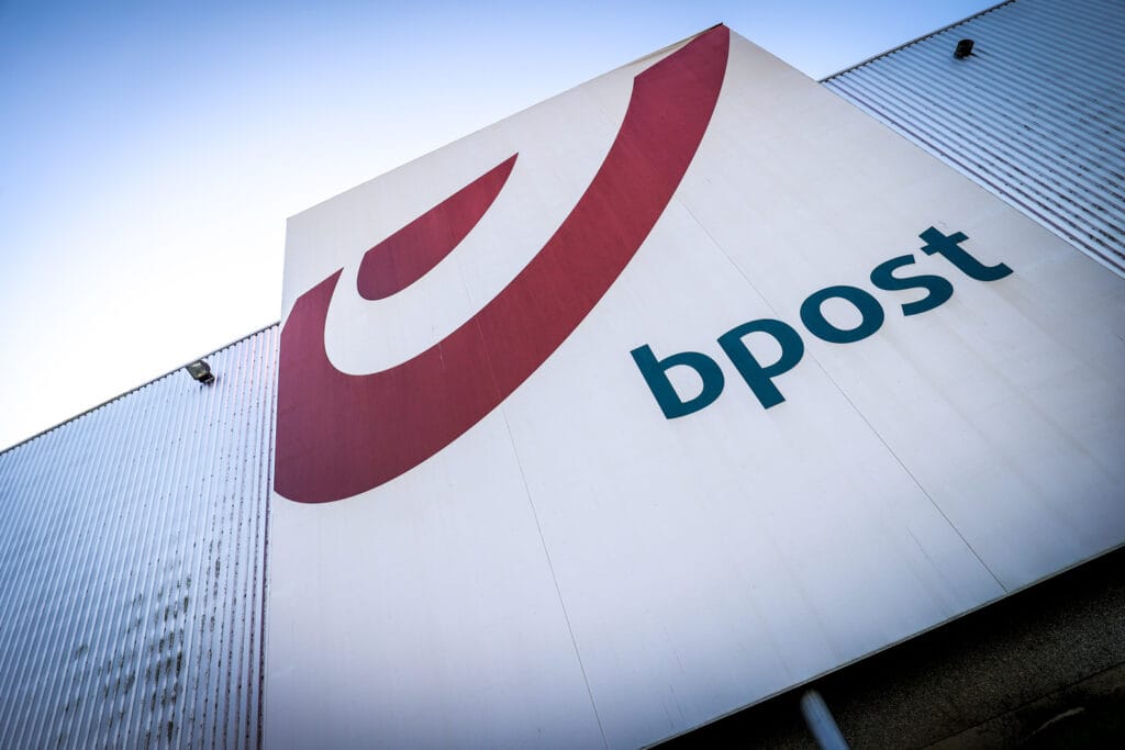 Bpost Shares Hit Historic Low Amid Disappointing Profit Forecast and Market Pressures