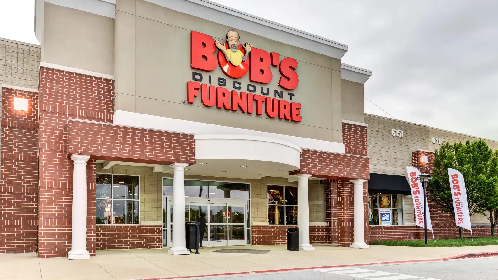 Bob's Discount Furniture Targets $2.48 Billion Valuation in Upcoming IPO